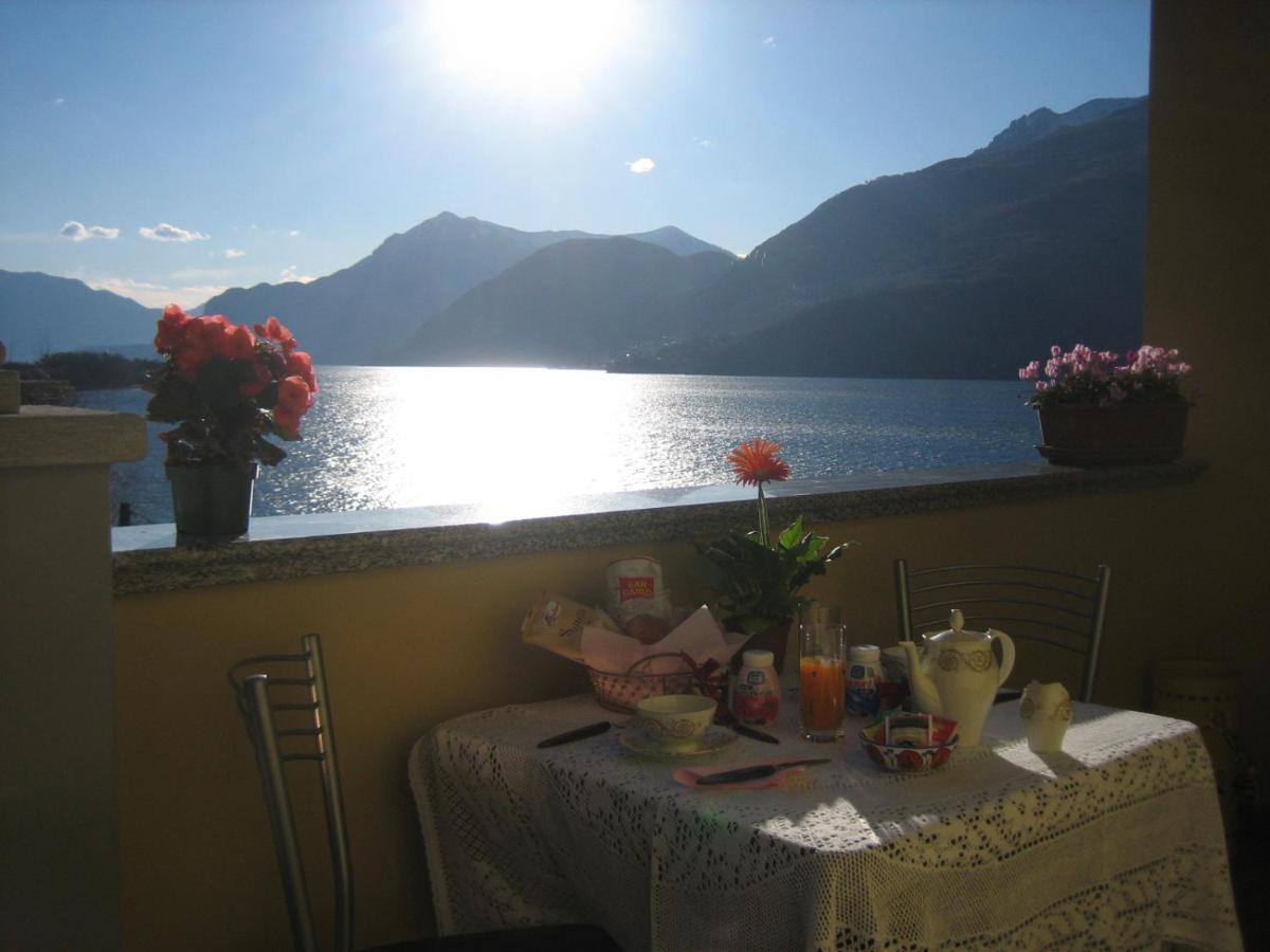 Lilli - Casa Sul Lago Dervio Exteriör bild