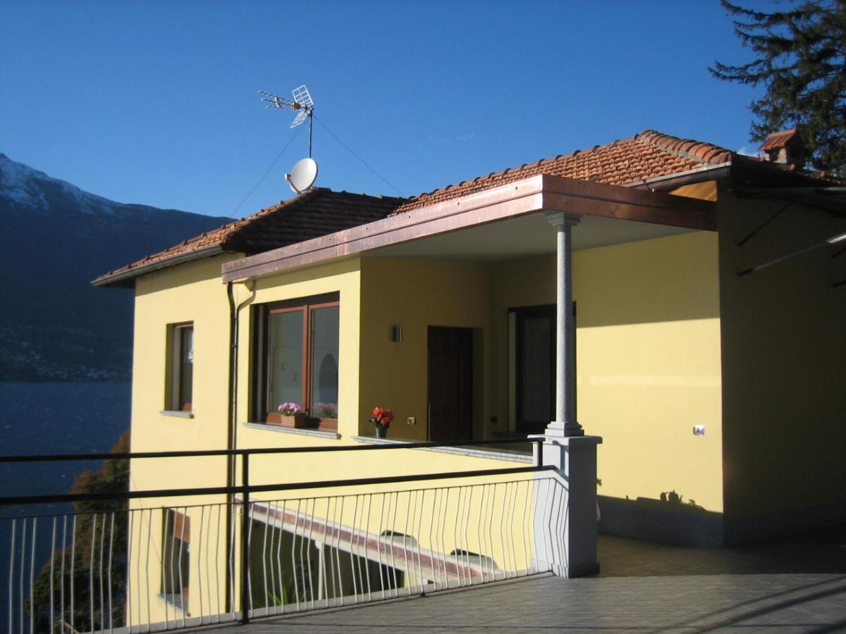 Lilli - Casa Sul Lago Dervio Exteriör bild