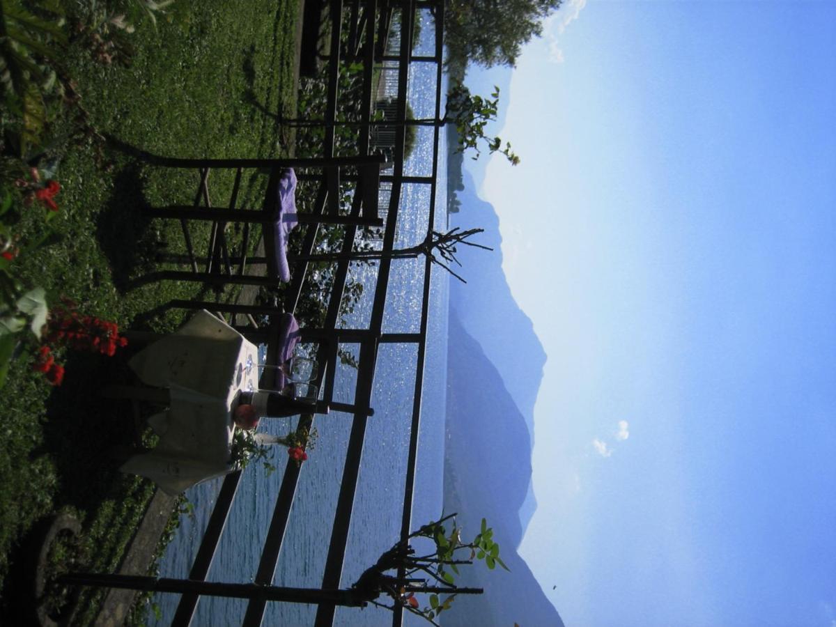Lilli - Casa Sul Lago Dervio Exteriör bild